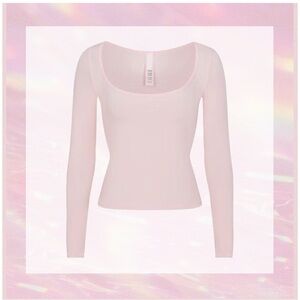 SKIMS Cotton Jersey Scoop Neck Long Sleeve Top size M in Barely Pink NWT!